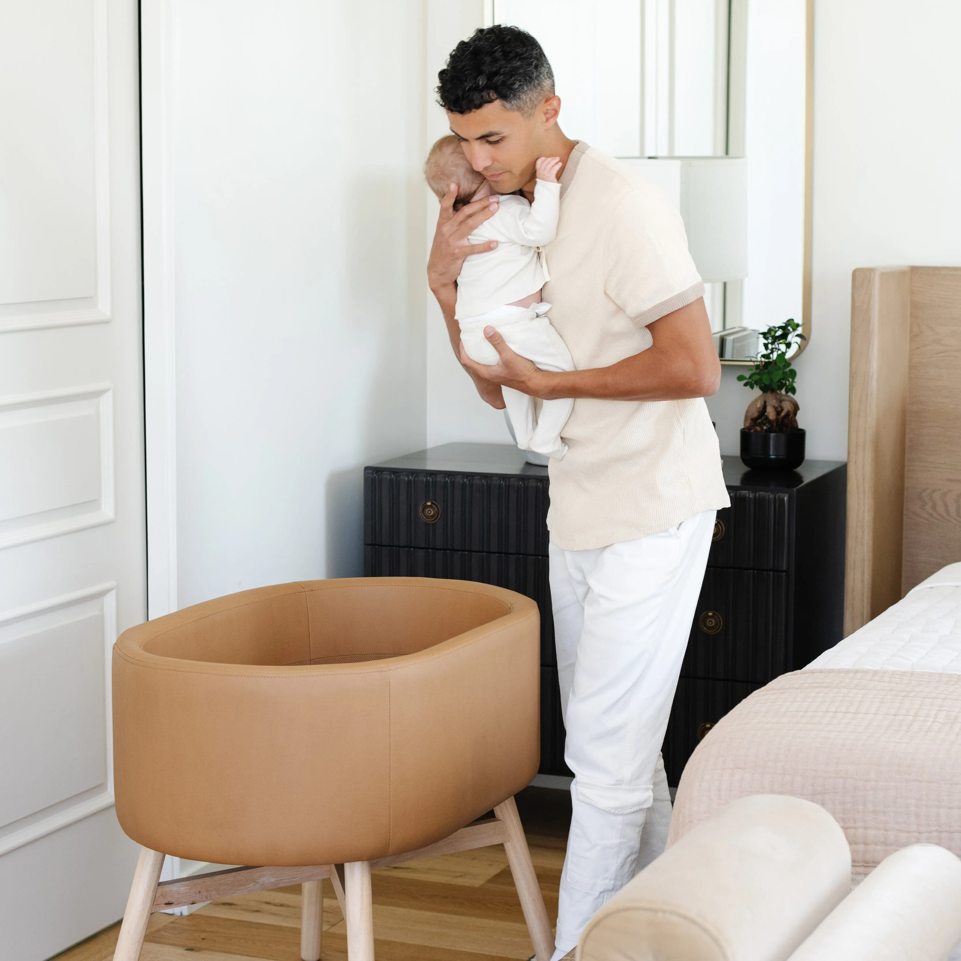 Babyletto x GATHRE Capsule Bassinet | Camel