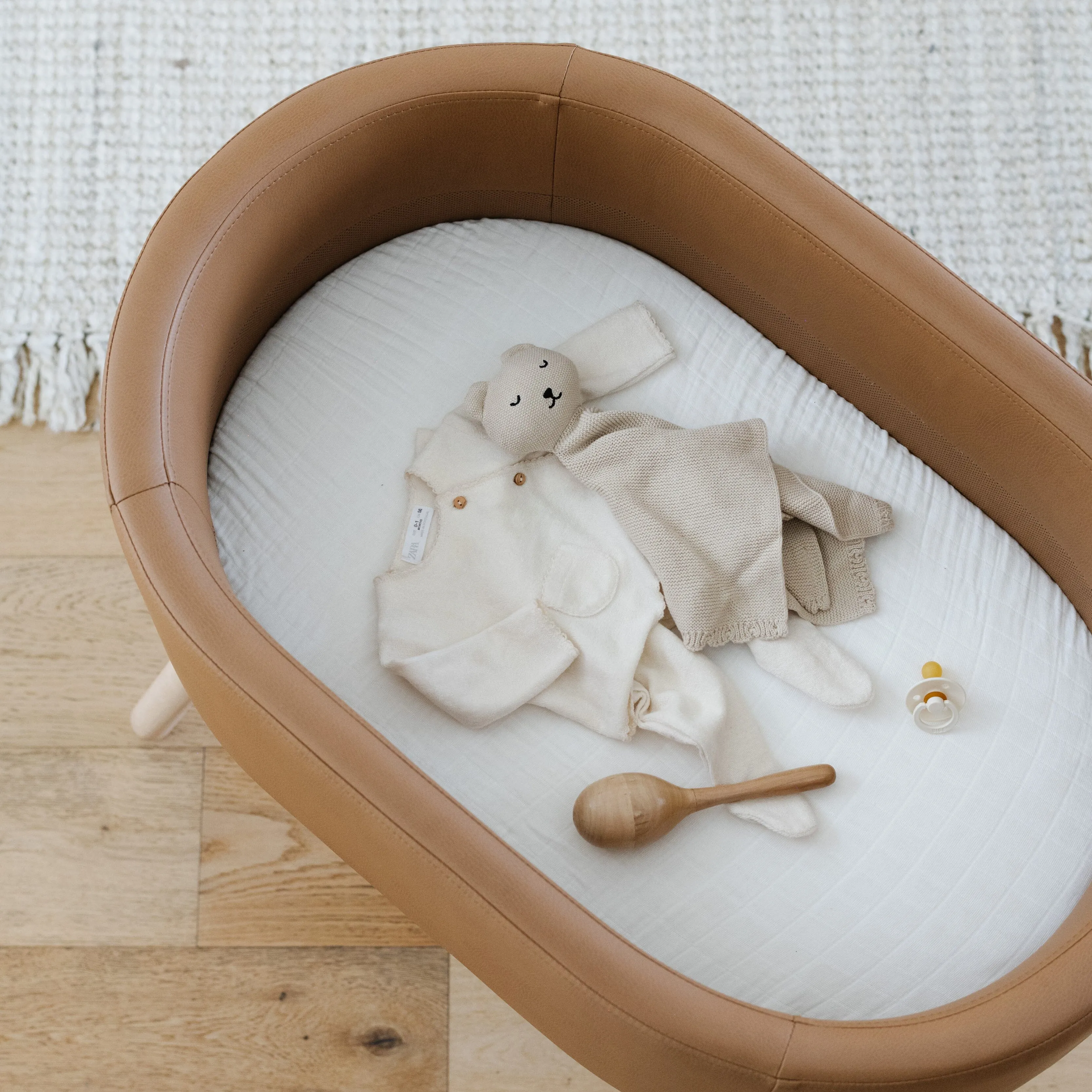 Babyletto x GATHRE Capsule Bassinet | Camel